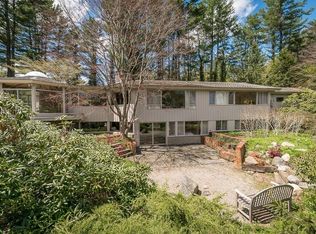 18 Burnham Rd, Wenham, MA 01984