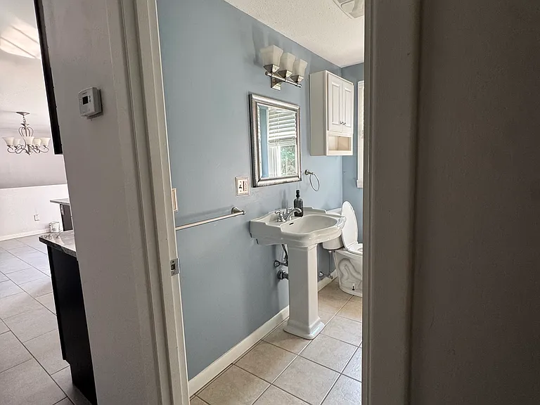 109 Larchmont Rd — Photo 24