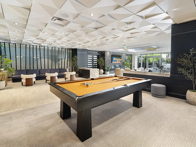 Game Night, Elevated
