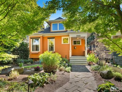 2144 8th Avenue W, Seattle, WA, 98119
