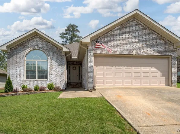 13932 Highland Pointe Dr, Northport, AL 35475