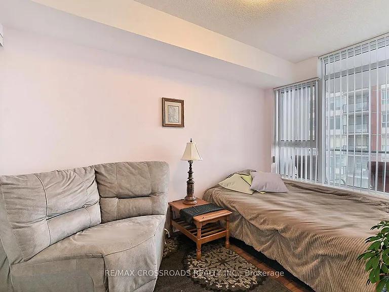190 Borough Dr #2011 — Photo 18