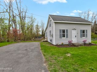 146 Forts Ferry Rd, Latham, NY 12110