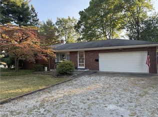 1960 Newton Ave, Barberton, OH 44203