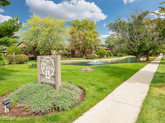 2nd image of 2217 Wharf Dr APT 304