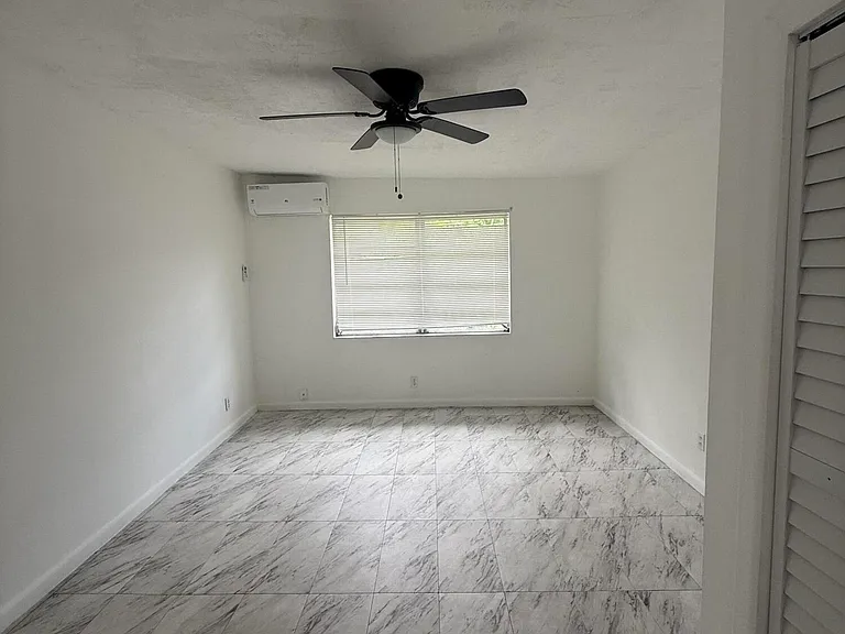 6315 SW 32nd St — Photo 5