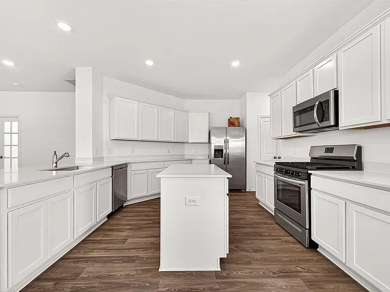 22215 Scarlino Dr — Photo 16