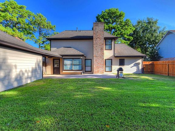 4th image of 10219 Great Plains Ln