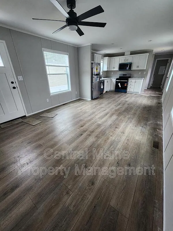 2 bed, 2.0 bath, 840 sqft, $1,350 — Photo 2