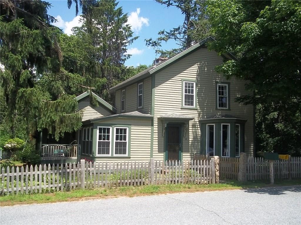 14 Collins Rd, Ashaway, RI 02804 Zillow