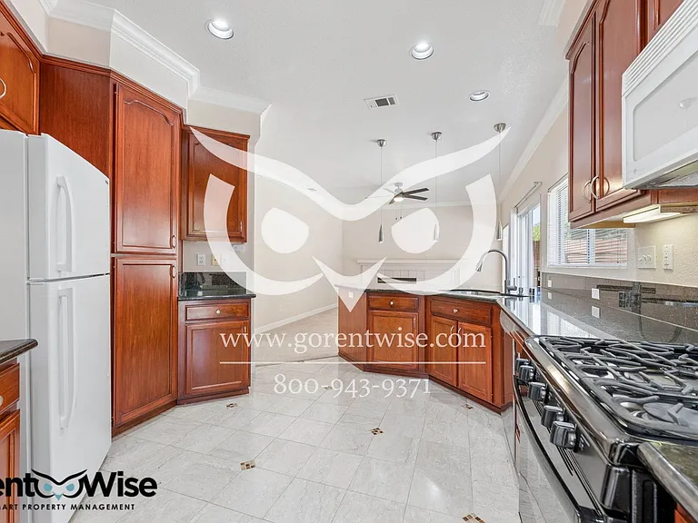 406 Grenadine Way — Photo 31