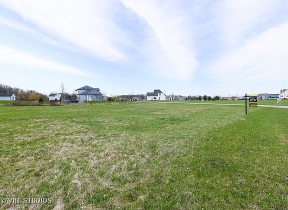 4th image of 317 Bluffs Edge Dr