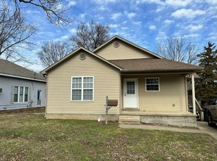 406 E Main St, Newbern, TN 38059