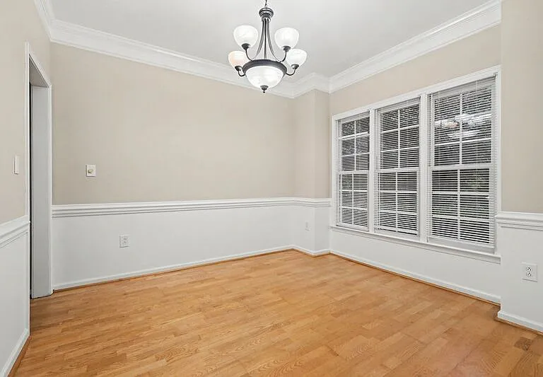 2549 Adonis Ct — Photo 27