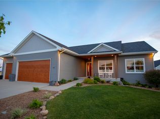 407 Ashby Cir, Gilbert, IA 50105