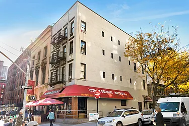 1469 York Avenue in Lenox Hill