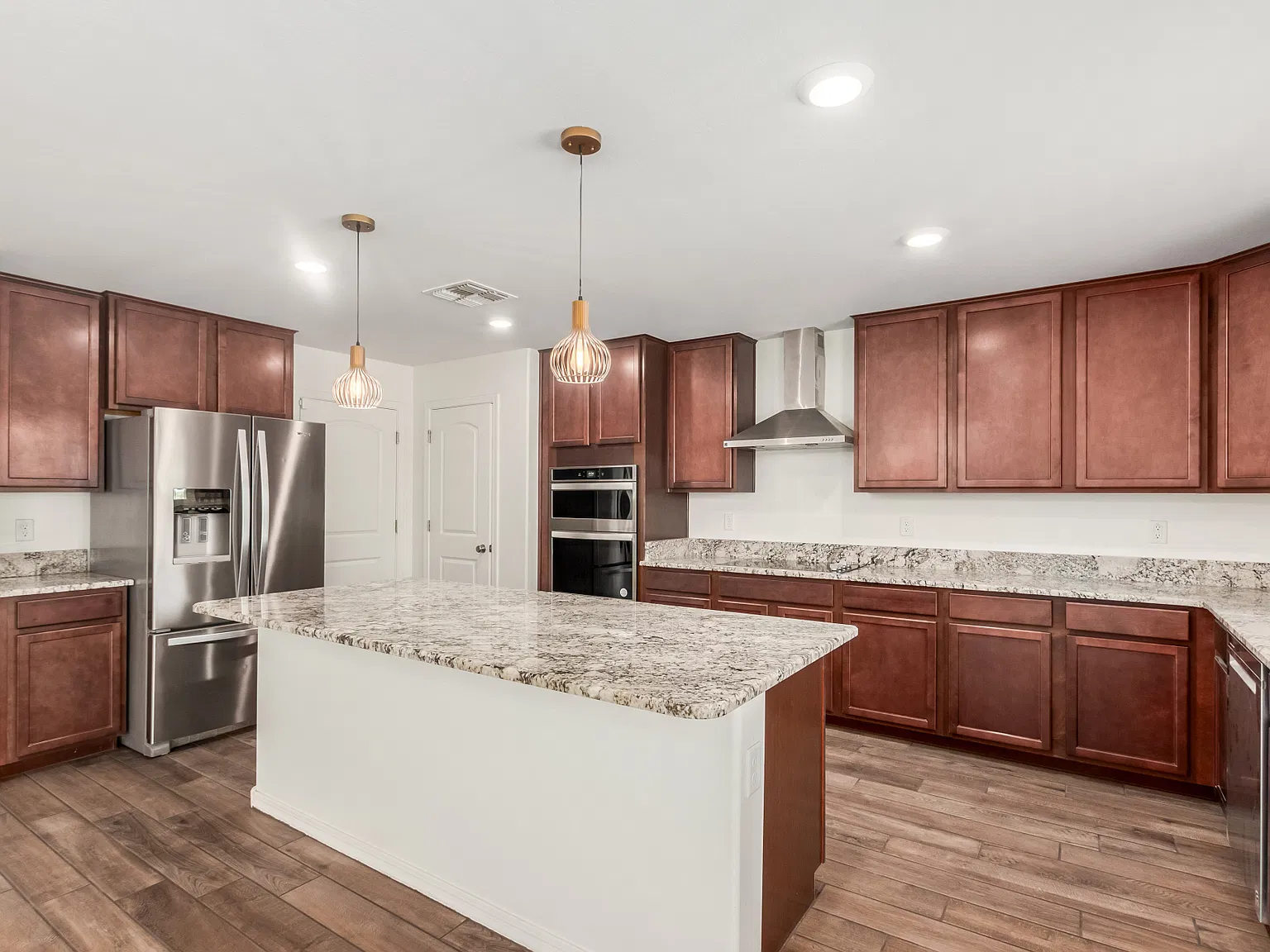 Branum/Price - 1 — Photo 4