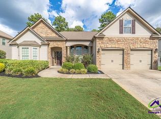 206 Arden Dr, Kathleen, GA 31047