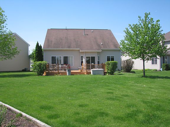 4th image of 2800 Fairfax Ln