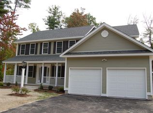 32 Bancroft Rd, Londonderry, NH 03053