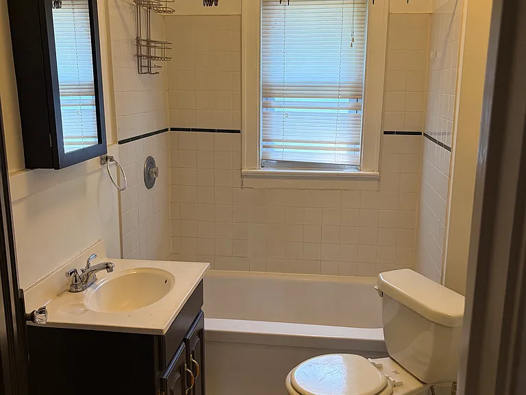 2212 E Main St #UP — Photo 7