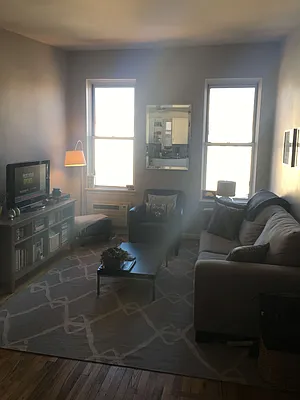 Rented by (Legacy) Tri Hill Realty Group LLC | media 4