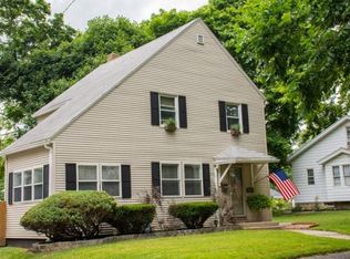915 E Victoria St, South Bend, IN