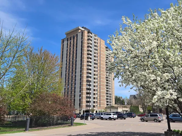 410 Groveland Ave APT 1704, Minneapolis, MN 55403