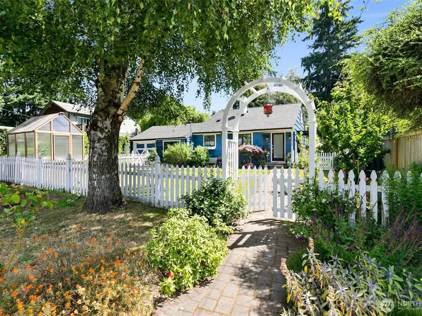 9552 6th Avenue NW, Seattle, WA 98117