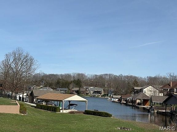 3rd image of 9862 W Vista Dr