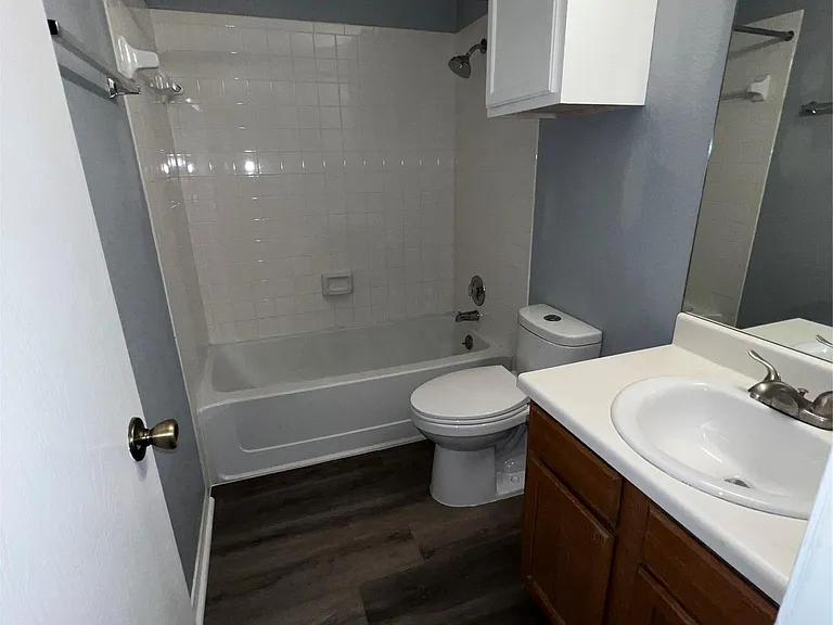 617 Greenlawn Blvd — Photo 9