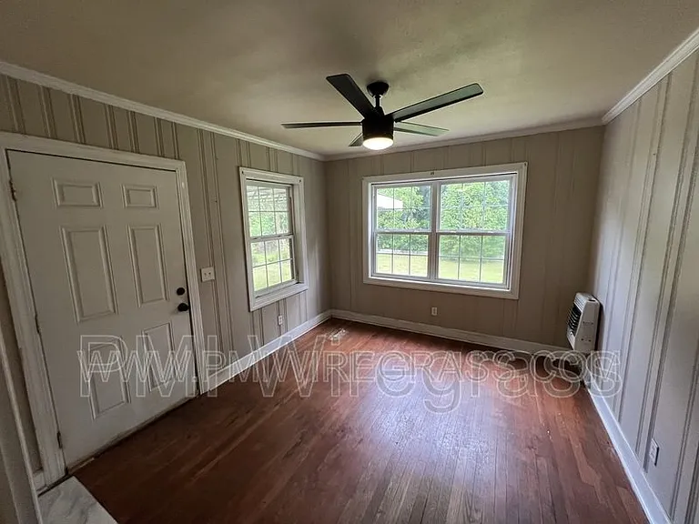 106 Highland Dr — Photo 20