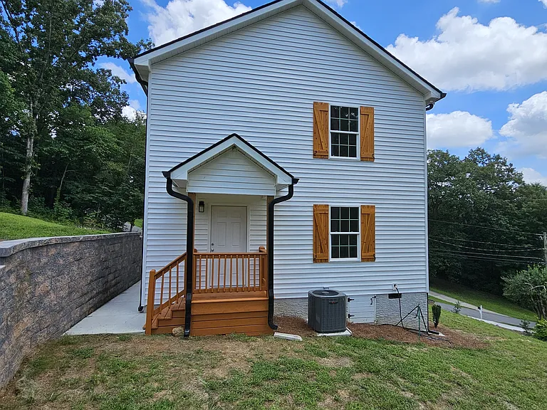 2002 Bobby Dr — Photo 12