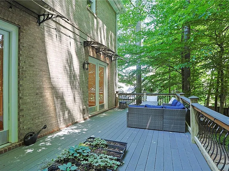 1296 Lenox Park Blvd — Photo 76