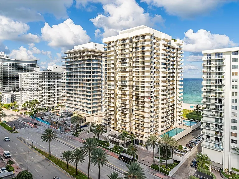 5700 Collins Ave #15D — Photo 18