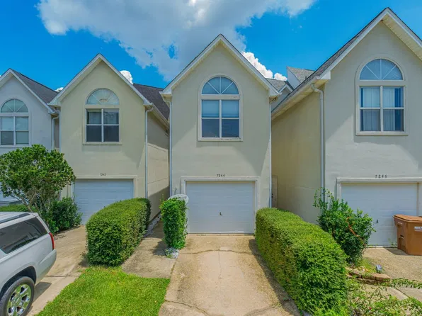 7244 Grimms Lndg, Navarre, FL 32566