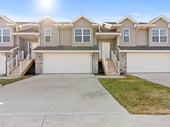 405 Chloe Dr, Tiffin, IA 52340