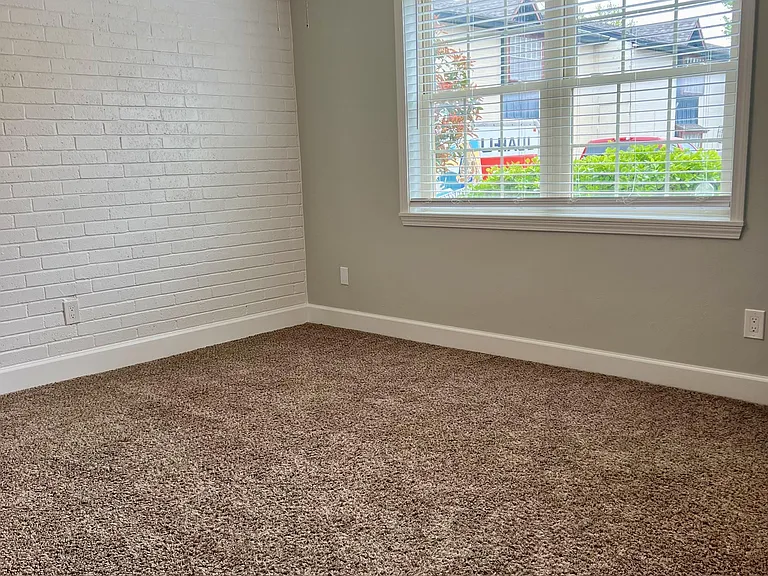 1815 E Lindsey St #1 — Photo 13