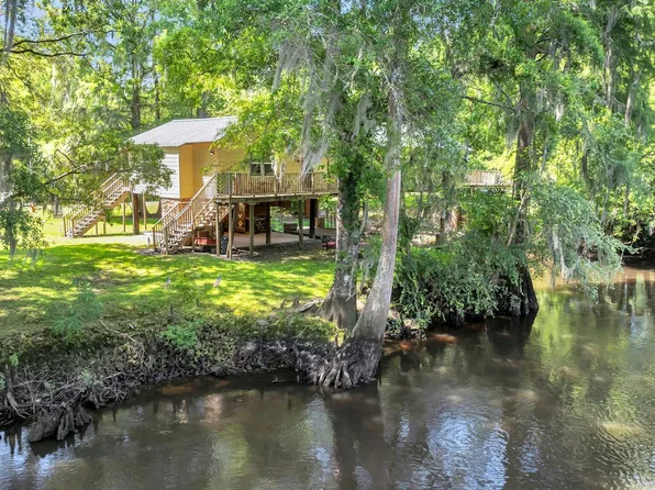 116 Inlet Dr, Ridgeville, SC 29472