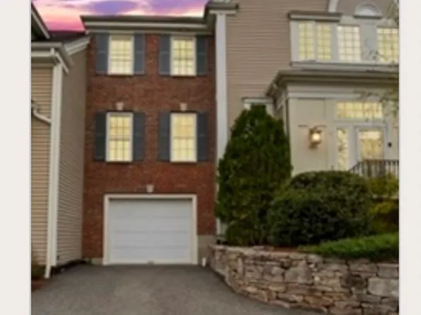 19 Imperial Ct Unit 19, Westborough, MA 01581
