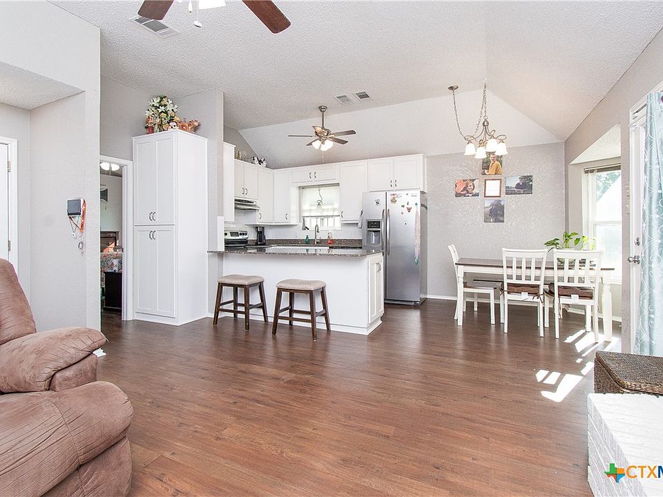 1st image of 614 Bowen Ave