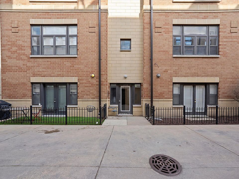 2318 W Bloomingdale Ave APT C, Chicago, IL 60647 | Zillow