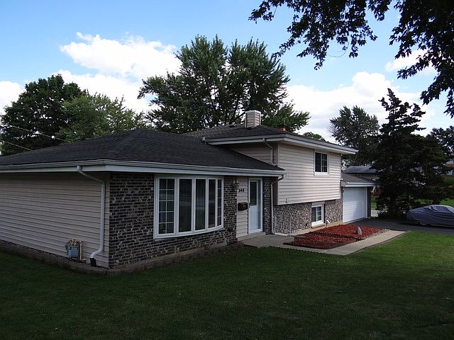 1st image of 644 Armitage Ave