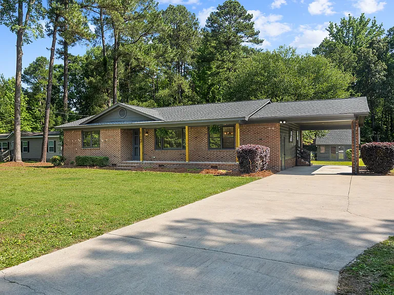 110 Toddsberry Rd — Photo 6