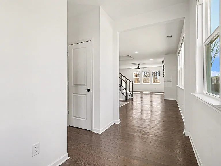 5510 Bower Pl — Photo 7