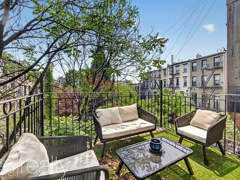 353 Smith St #1 — Photo 9