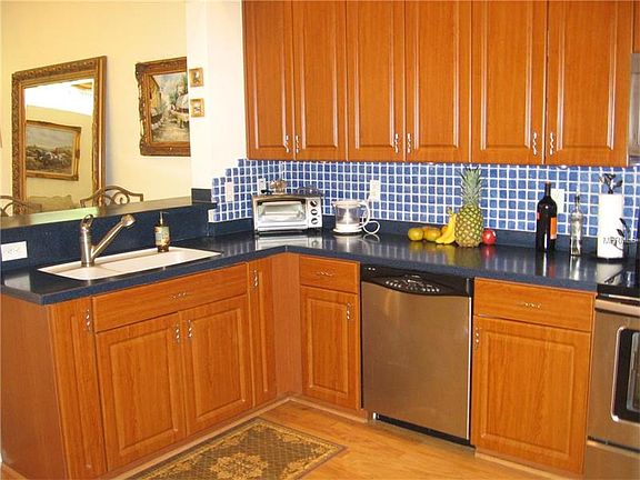 4th image of 98 S Highland Ave Unit 1702