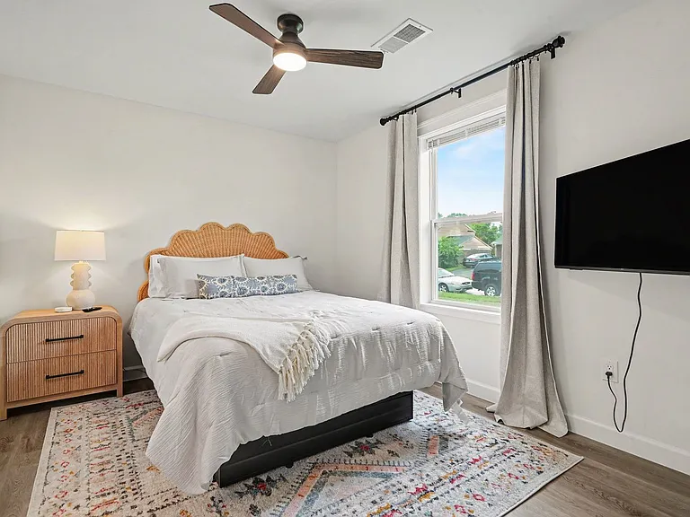 2056 Thimble Creek Dr — Photo 16