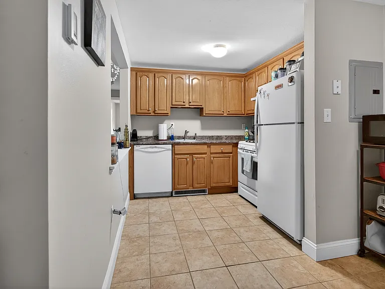 17 Anderson Ave #D — Photo 21