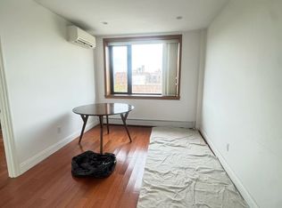 14454 Roosevelt Ave #6, Flushing, NY 11354
